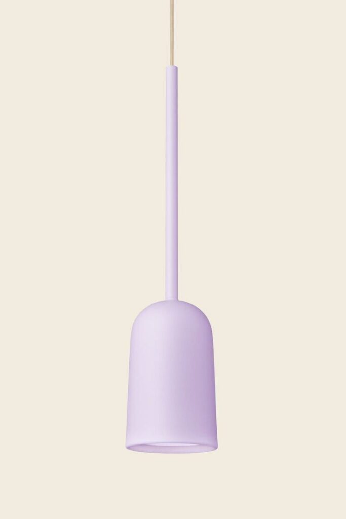 Lampa wisząca Figura Arc ⏀10 cm liliowa Schneid Studio – Lampy wiszące | bihome.pl